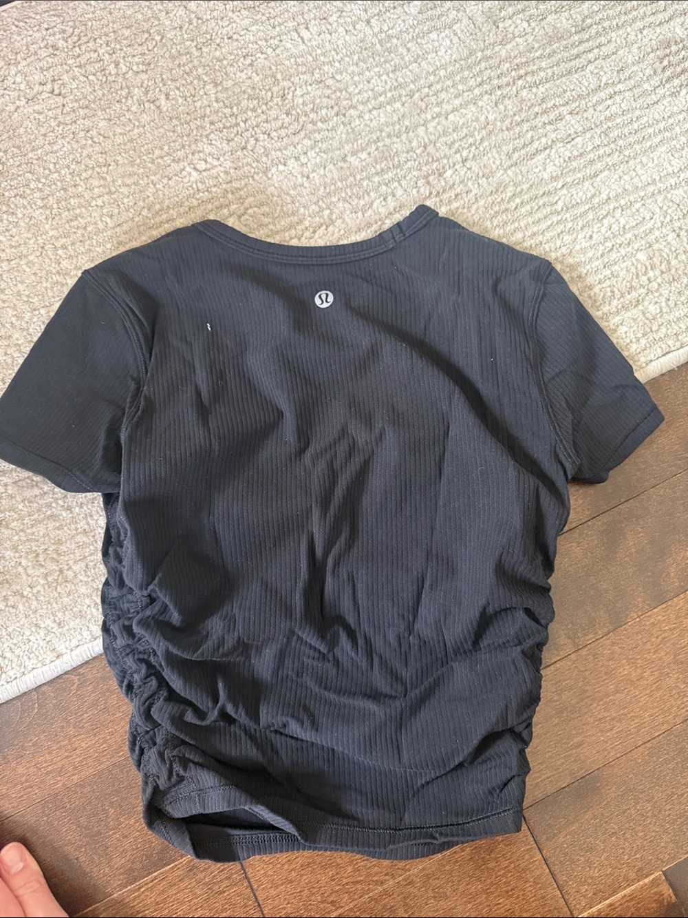 Black Short-Sleeve Ruched Ribbed Top - Picture 2 of 2
